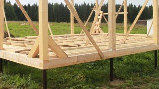 Сарай на винтовых сваях или хозблок на сваях Тында цена от 2576 руб. / шт.